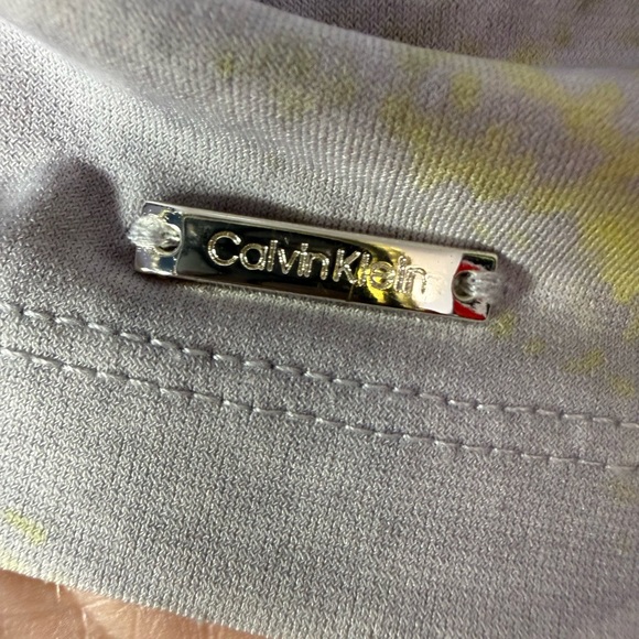 Calvin Klein Sleeveless Pleated Blouse | Abstract Floral Yellow Black Top. Ptp22 - Picture 3 of 9